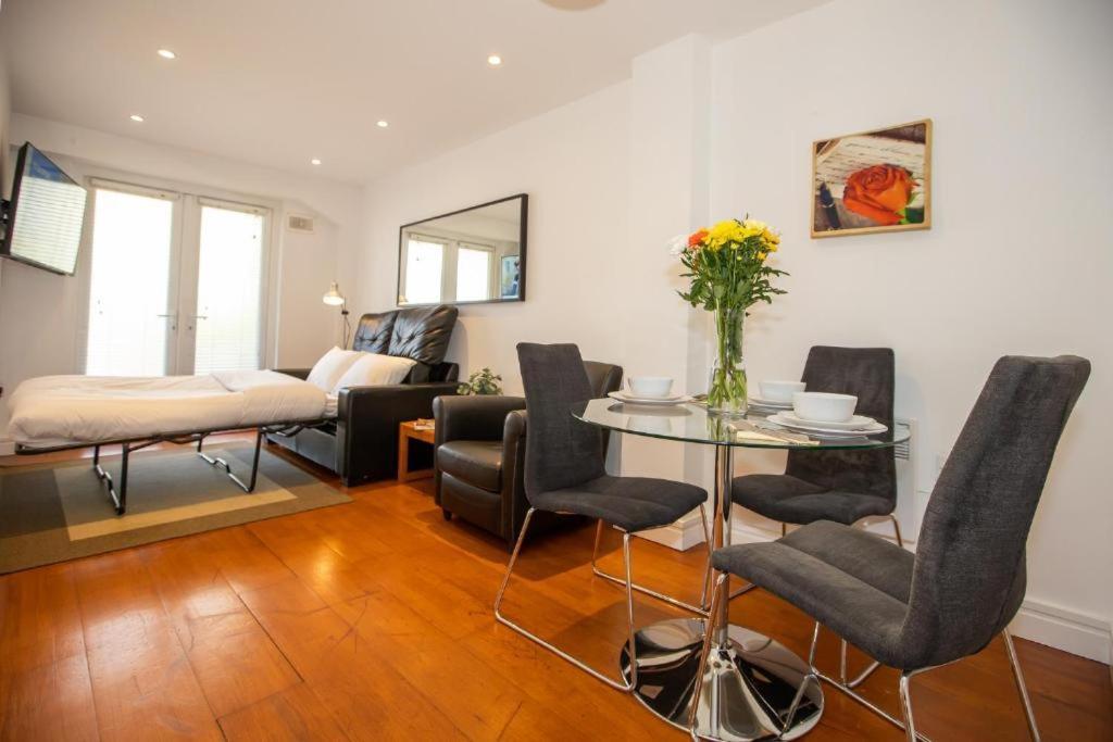 Grafton Street District Apartments Дублин Экстерьер фото